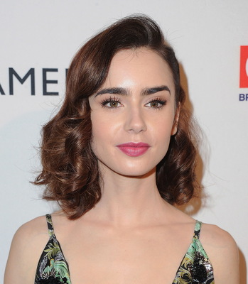 Lily Collins Poster 3790362