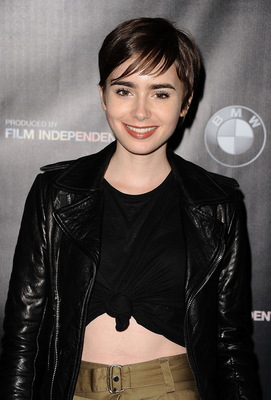 Lily Collins Poster 3790377