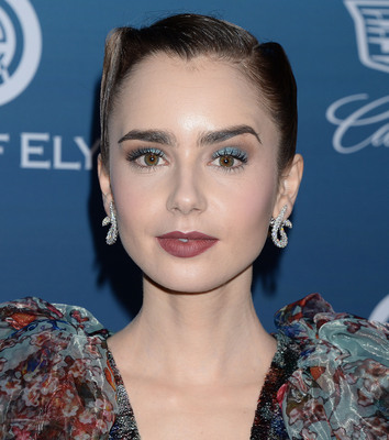 Lily Collins Poster 3790425