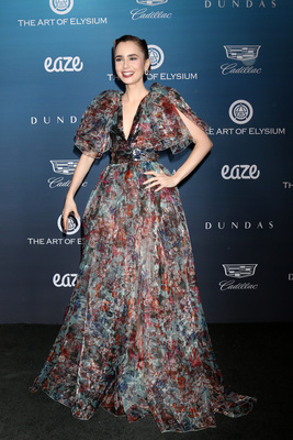 Lily Collins Poster 3790437
