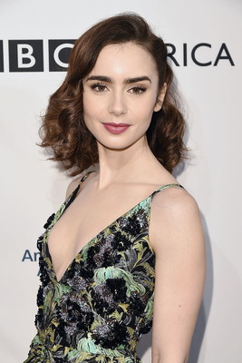 Lily Collins Poster 3790465