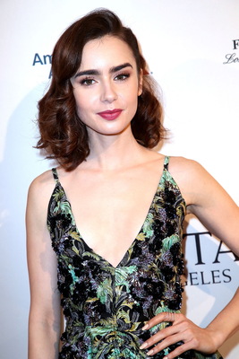 Lily Collins Poster 3790499