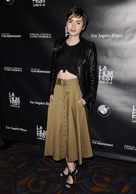Lily Collins Poster 3790518