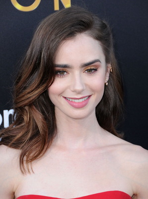Lily Collins Poster 3790521
