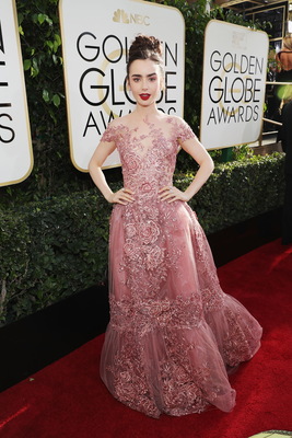 Lily Collins Poster 3790546