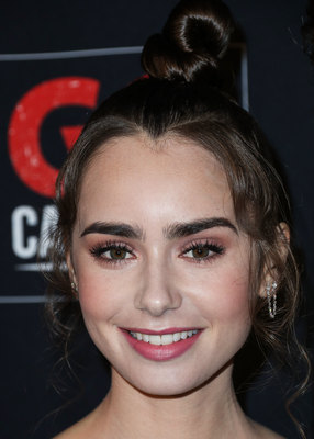 Lily Collins Poster 3790577