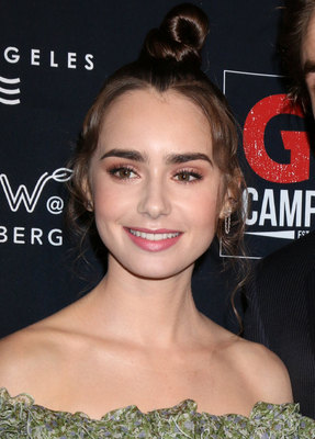 Lily Collins Poster 3790605