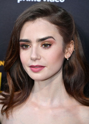 Lily Collins Poster 3790610