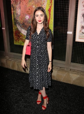 Lily Collins Poster 3790639