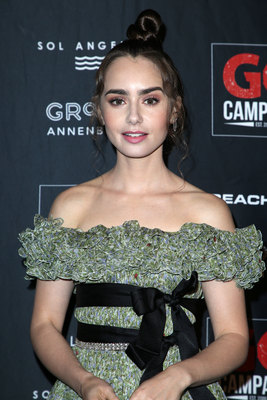 Lily Collins Poster 3790669