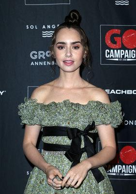Lily Collins Poster 3790695