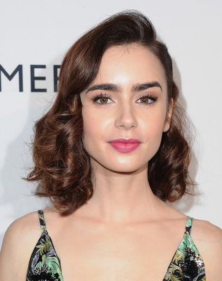 Lily Collins Poster 3790707