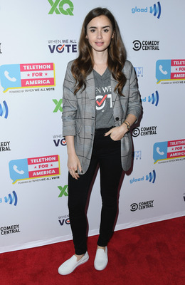 Lily Collins Poster 3790712