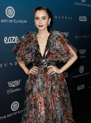 Lily Collins Poster 3790714