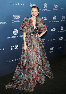 Lily Collins Poster 3790715