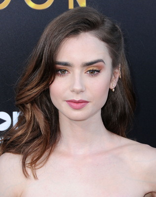 Lily Collins Poster 3790719