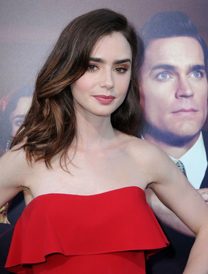 Lily Collins Poster 3790731