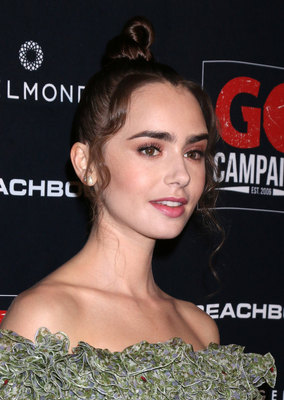 Lily Collins Poster 3790732
