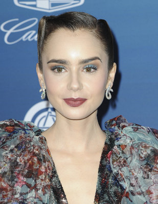 Lily Collins Poster 3790813
