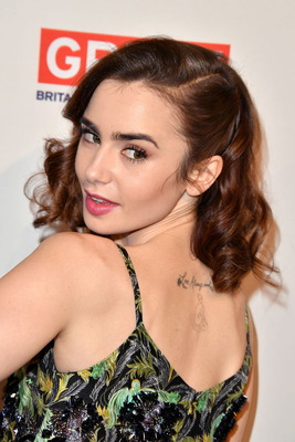 Lily Collins Poster 3790830