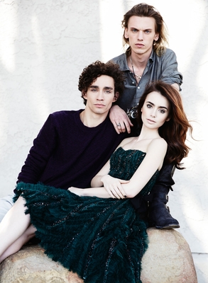 Lily Collins Poster 3816466
