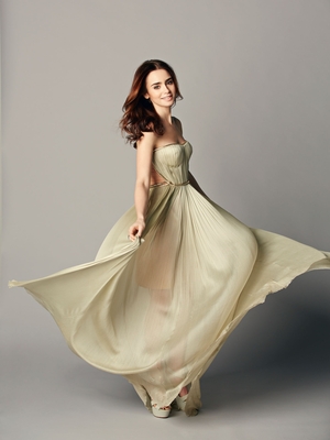 Lily Collins Poster 3816480