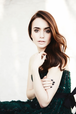 Lily Collins Poster 3816482