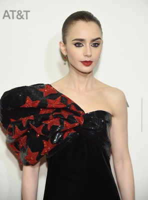Lily Collins Poster 3829158