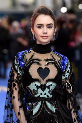 Lily Collins Poster 3829164