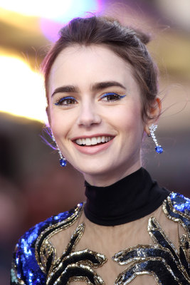 Lily Collins Poster 3829174