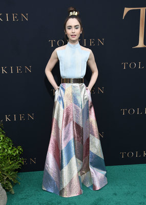 Lily Collins Poster 3829175