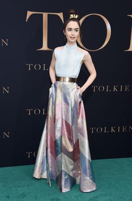 Lily Collins Poster 3829176
