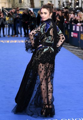 Lily Collins Poster 3829185