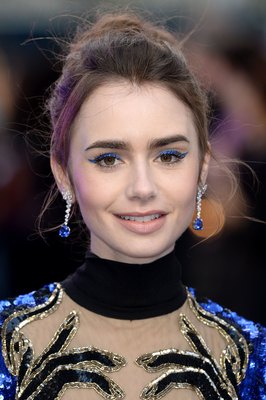 Lily Collins Poster 3829214