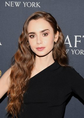 Lily Collins Poster 3829216