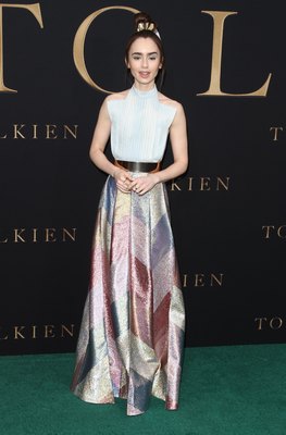Lily Collins Poster 3829240