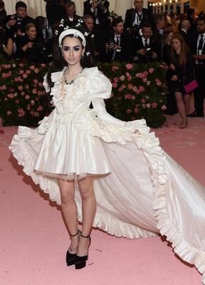 Lily Collins Poster 3829244