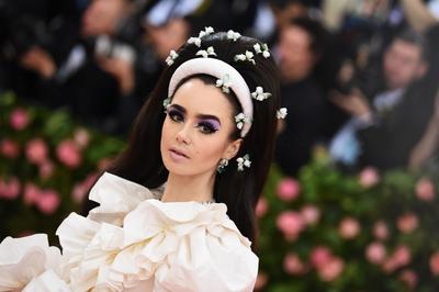 Lily Collins Poster 3829246
