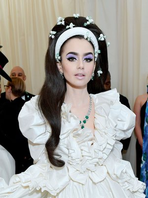 Lily Collins Poster 3829312