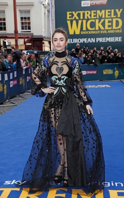 Lily Collins Poster 3829321