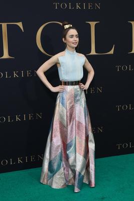 Lily Collins Poster 3829326