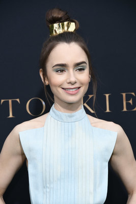 Lily Collins Poster 3829360