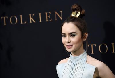 Lily Collins Poster 3829362