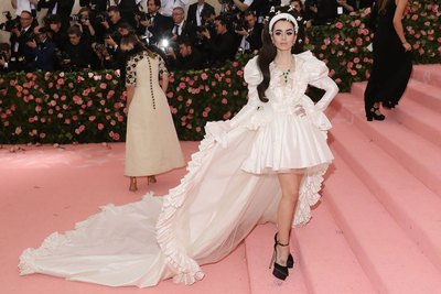 Lily Collins Poster 3829370