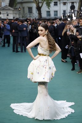 Lily Collins Poster 3829374