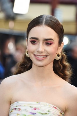 Lily Collins Poster 3829413