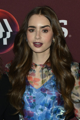 Lily Collins Poster 3857888