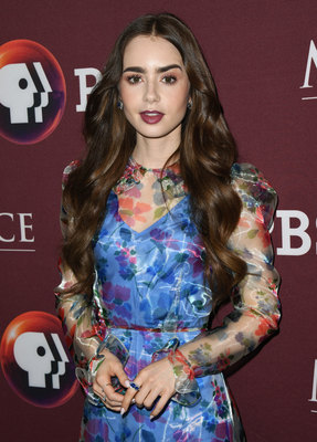 Lily Collins Poster 3857905