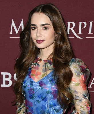 Lily Collins Poster 3857929