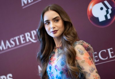 Lily Collins Poster 3857935